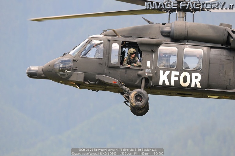 2009-06-26 Zeltweg Airpower 4473 Sikorsky S-70 Black Hawk.jpg